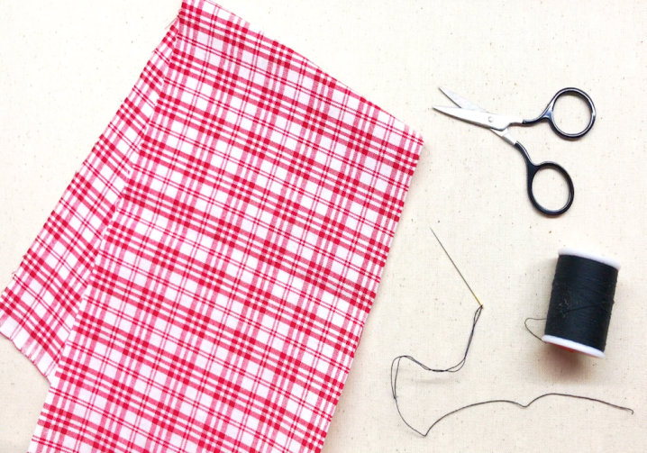 裁縫の基礎 手縫いで必ず使う玉止め 玉結びのやり方 ミシンレンタル屋さんブログ